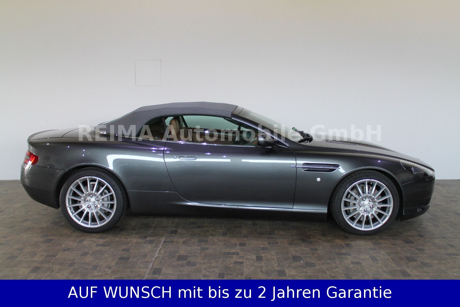 Fahrzeugabbildung Aston Martin DB9 Volante 5.9 i V12 Cabrio, Deut. Auslieferung