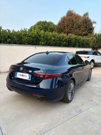 Alfa-Romeo Giulia - 5