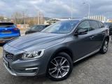 Volvo V60 Cross Country D3 Geartr. Momentum 1.HAND/GAR - Volvo mit Diesel-Antrieb: 1.6