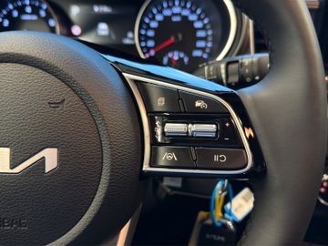 Kia Ceed SW 1.5T Kamera Klima Sitzheizung CarPlay