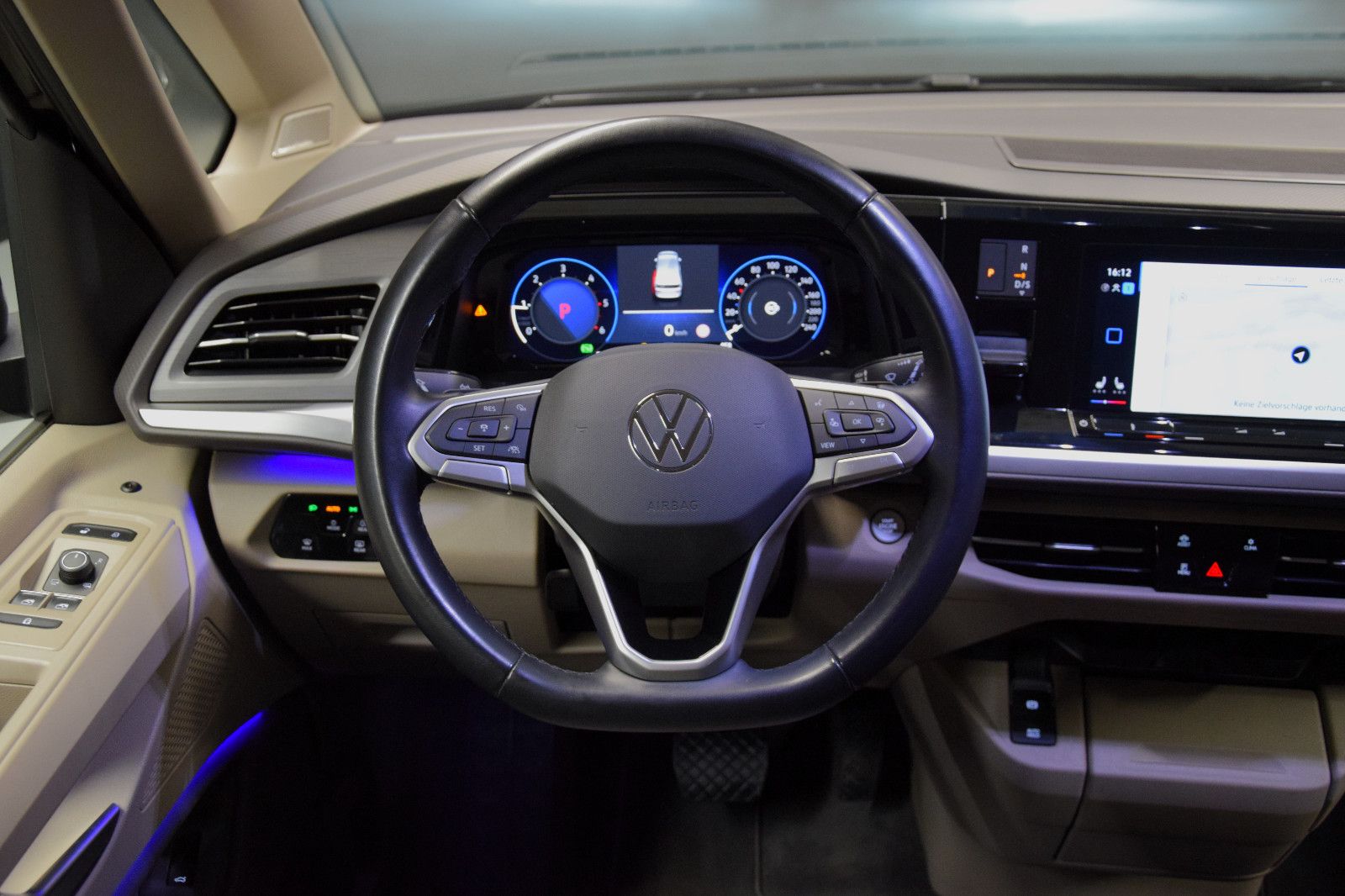 Fahrzeugabbildung Volkswagen T7 Multivan ACC AHK Sitzh.Standh. Kamera