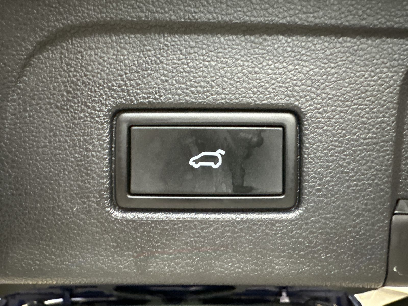 Fahrzeugabbildung Volkswagen Touran 1.5 TSI DSG HL 7-Sitzer NAV+LED+KAM+PANO