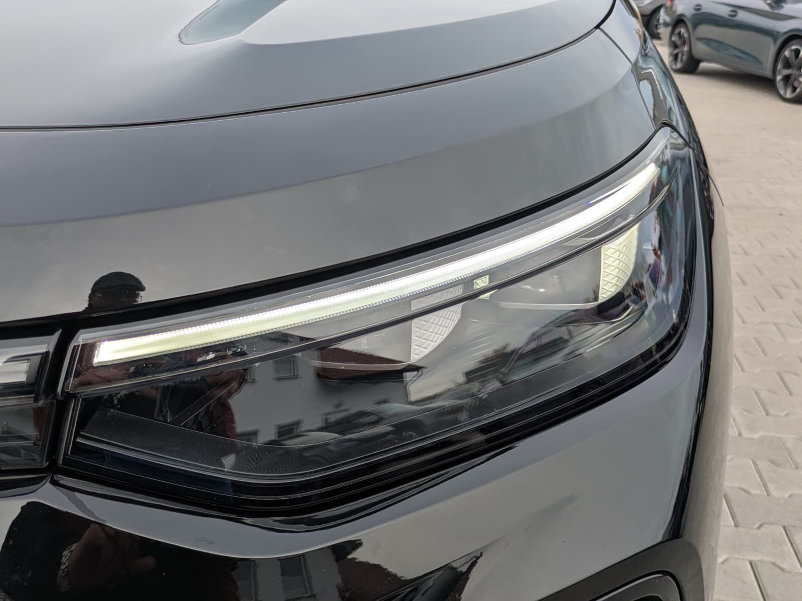 Fahrzeugabbildung Volkswagen Tayron 2.0 TDI 4M R-Line 7Si*MATRIX*AHK*PANO*HUD