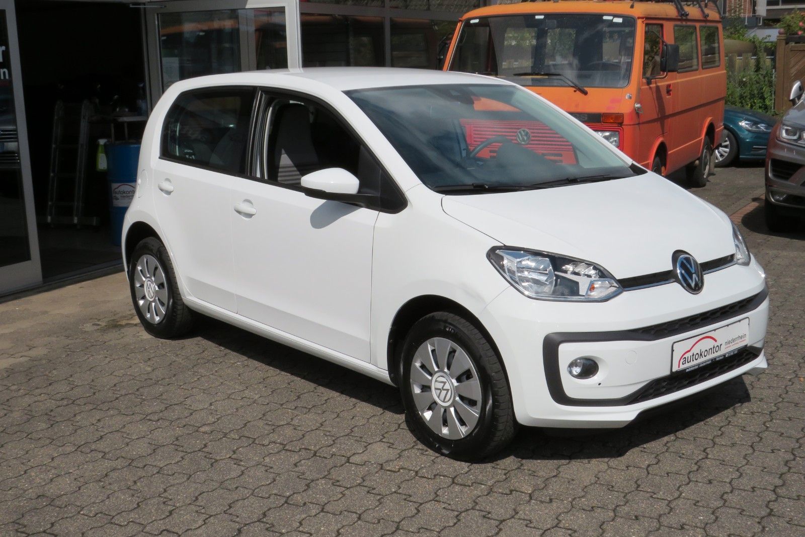 Fahrzeugabbildung Volkswagen up! 4T SITZH. GJ KLIMA TELVOR MAPS&MORE 1.HD