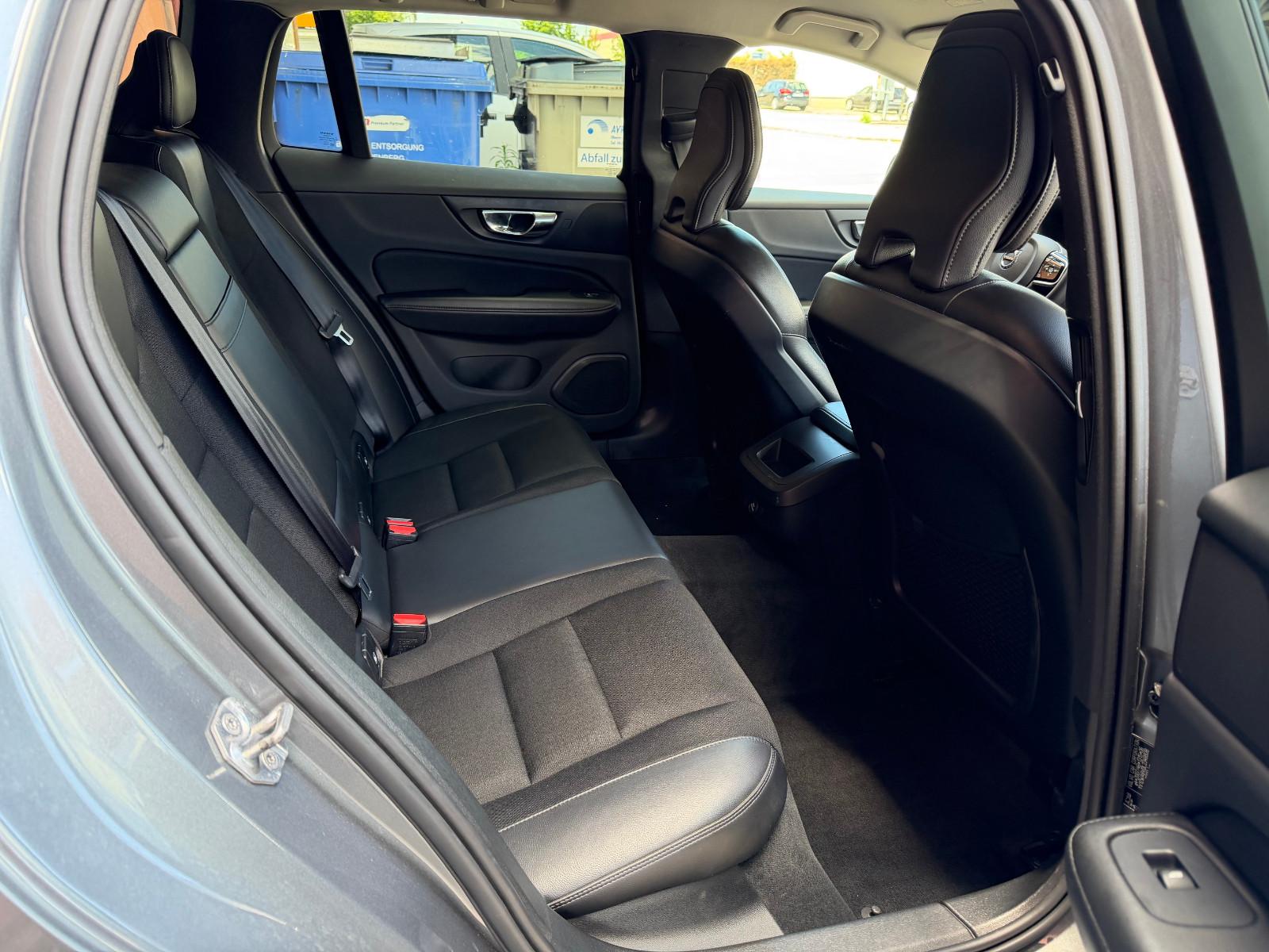 Volvo V60 D4 Momentum Pro Aut. F-LED+NAVI+SHZ+BLIS+CAM