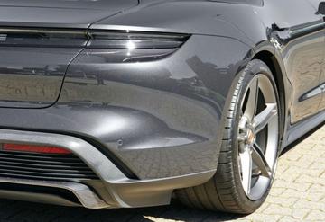 2020 Porsche TAYCAN 照片 8