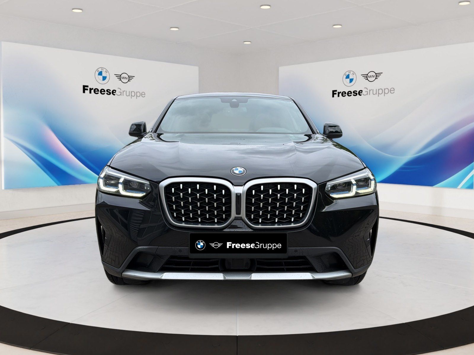 BMW X4 xDrive20d AHK Laser STANDHZ HEAD-UP PANO RFK imagem 2