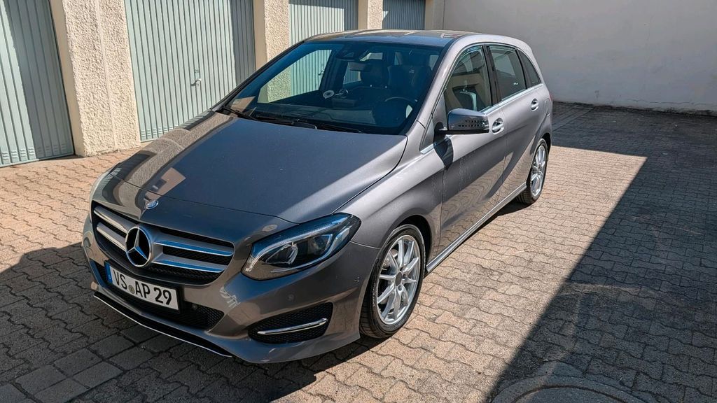 Image of Mercedes-Benz B 200