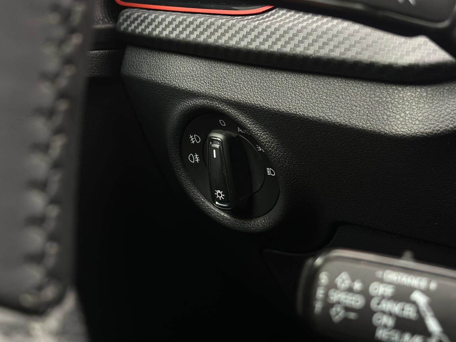 SKODA Kamiq 1.0TSI MONTE CARLO* MATRIX#PANO#AHK#KEYLES - Image 19