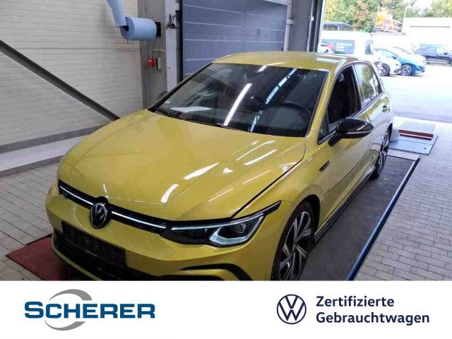 Volkswagen Golf VIII R-Line 1.5 eTSI, DSG, NAVI, RFK, MATRI