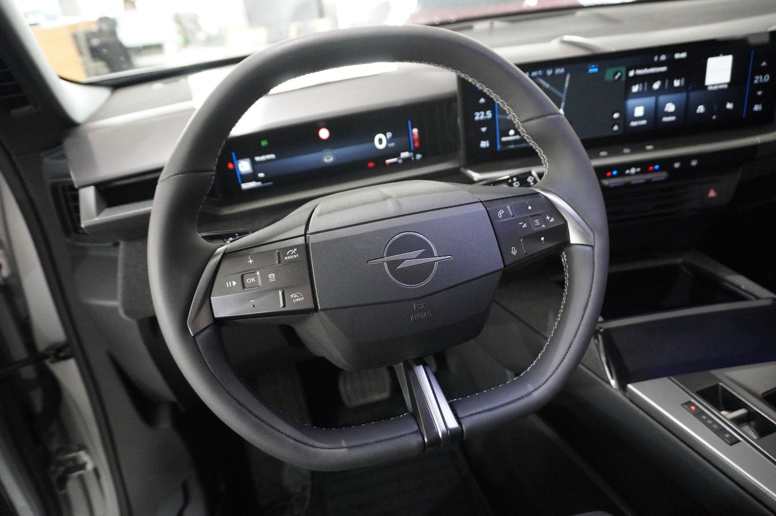 Fahrzeugabbildung Opel Grandland 1.2 48V HYBRID NAVI/LED/KAMERA/DAB+