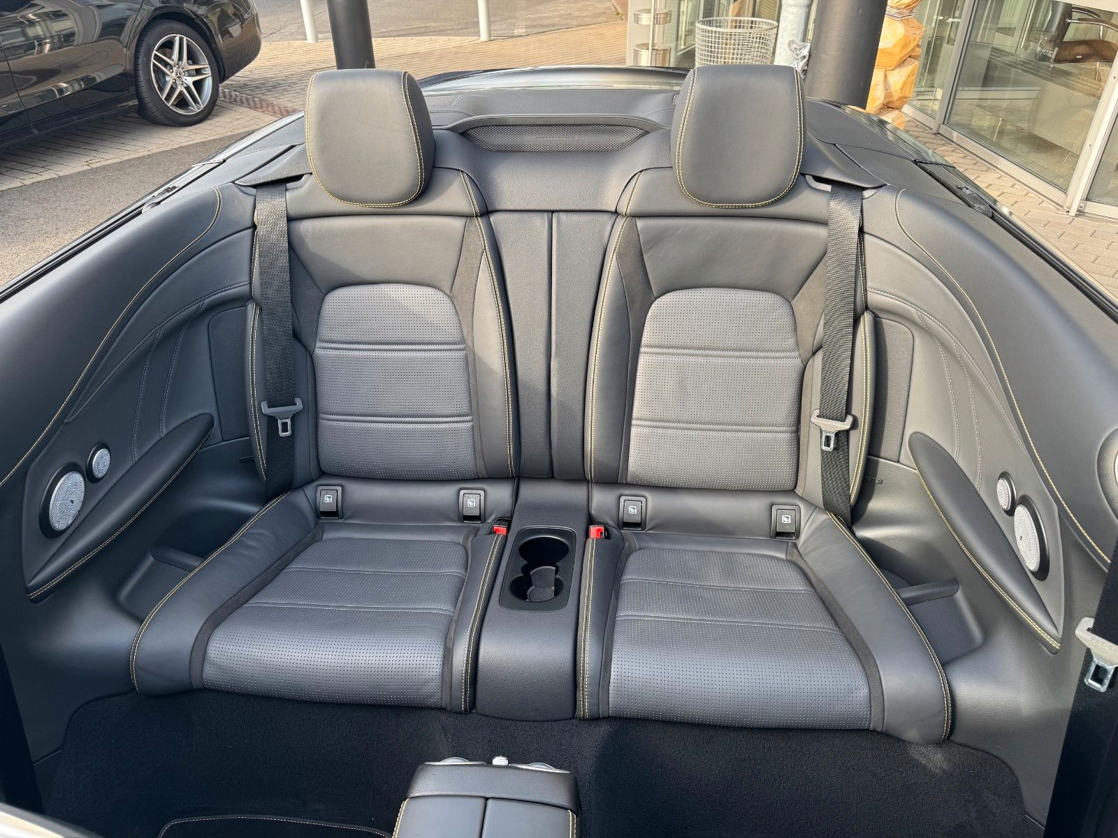 Fahrzeugabbildung Mercedes-Benz C 63 AMG S Cabrio+FinalEdition+Keramik+Carbon+