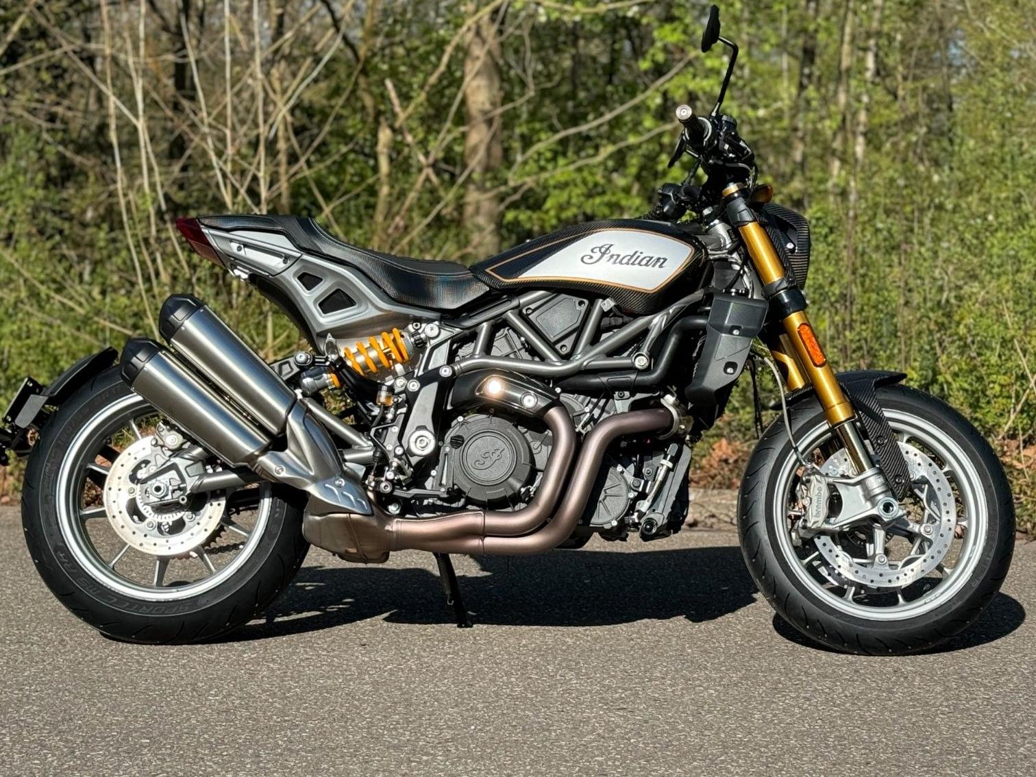 Indian FTR R Carbon Premium + € 500,00 Gutschein