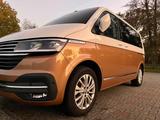 Volkswagen T6.1 Multivan Comfortline 2x Autom. Schiebetüren - : Van, 7sitzer, Schiebetüren