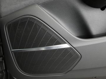 2025 AUDI RSQ8 — миниатюра 14