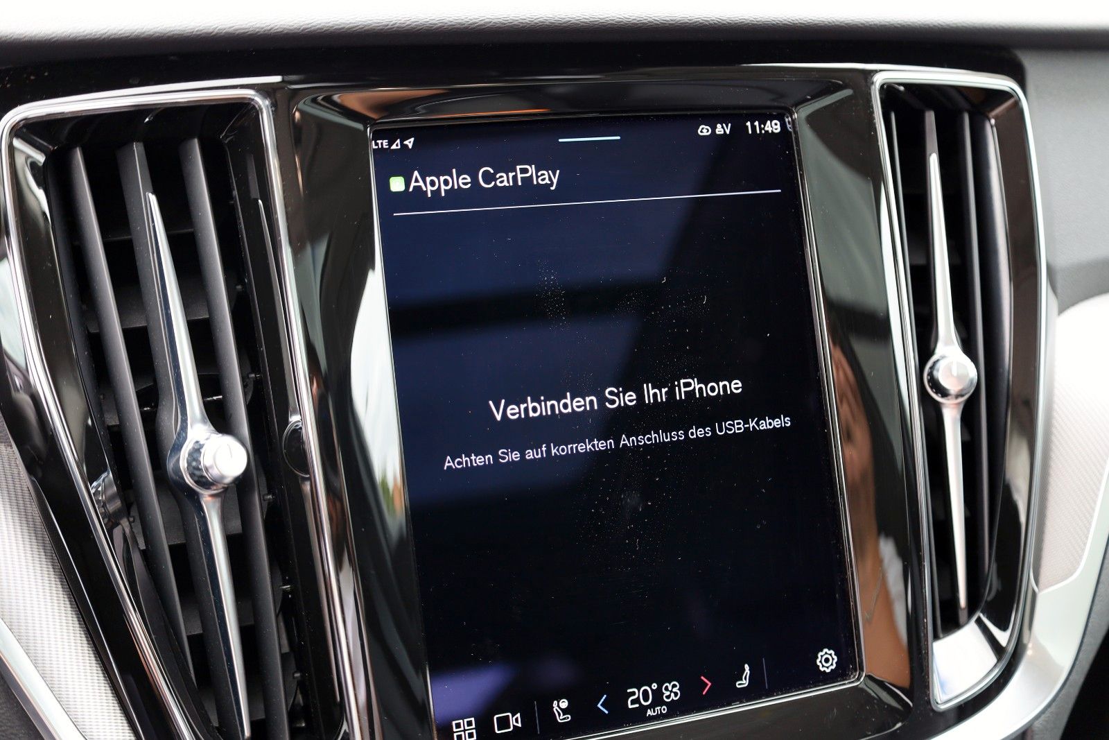 Fahrzeugabbildung Volvo V60 Kombi Plus Bright Leder,Navi,LED,PanDach,ACC