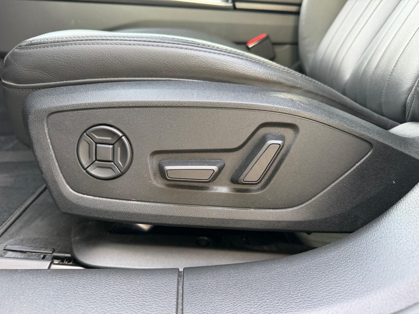 Fahrzeugabbildung Audi A6 40TDI Design MEMO+LEDER+SHZ+NAVI+KAMER+ACC+18