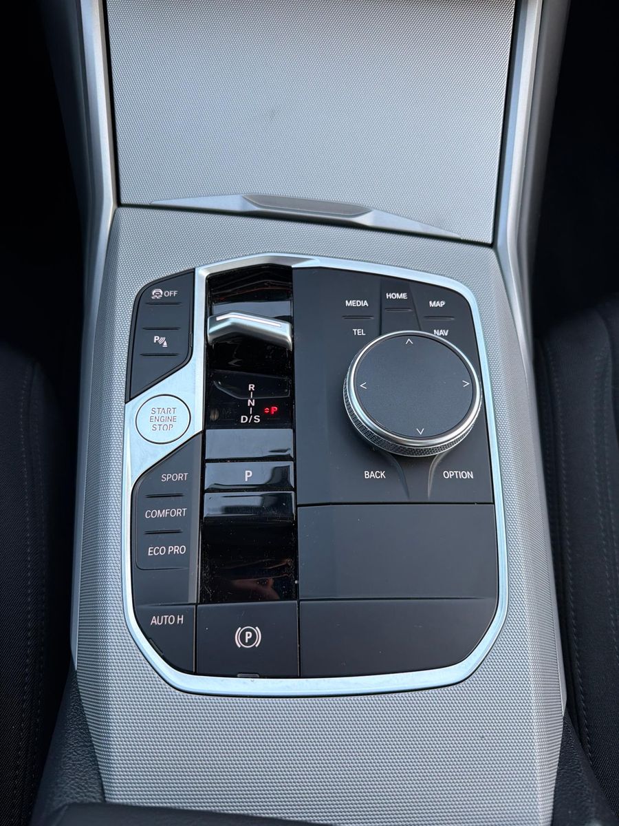 BMW 320d Limousine/FACELIFT/1.Hd/NAVI/HEAD UP/PDC foto 15