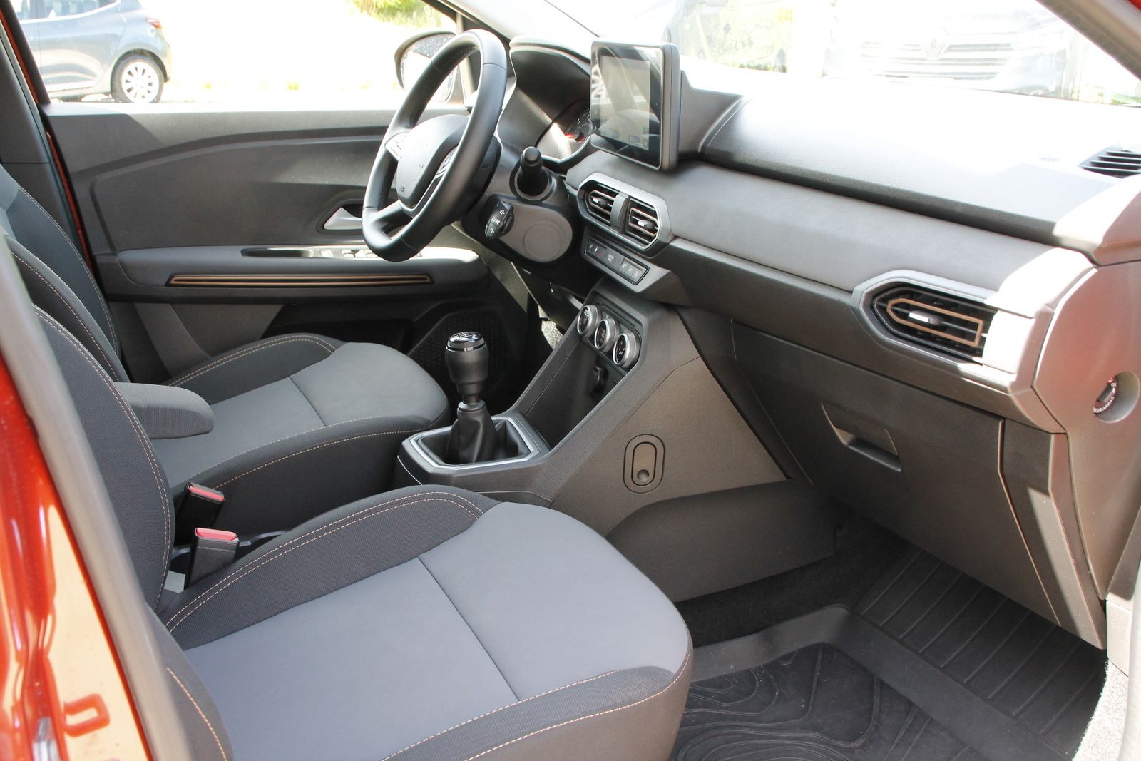 Fahrzeugabbildung Dacia Jogger Extreme+ TCe 110