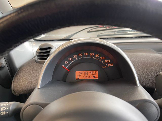 MYAUTOCENTER – Gebraucht- und Jahreswagen mit Werkstattservice in Pfaffenhofen Smart ForTwo fortwo coupe Basis *Radio*Klima*