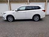 Mitsubishi outlander PHEV 4WD 2.4 - Mitsubishi Outlander in Essen