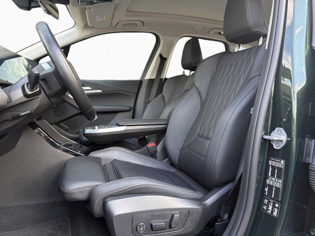 BMW 223 Active Tourer - Bild 11