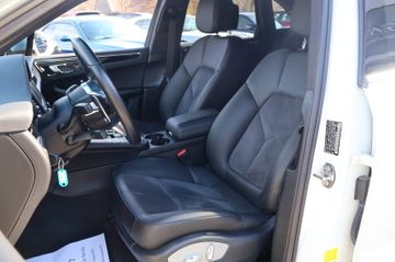Porsche Macan - 11
