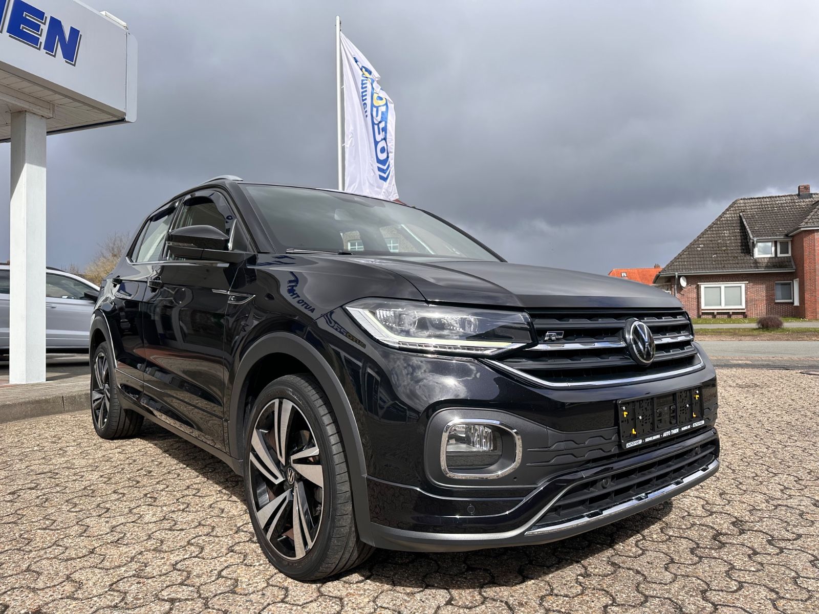 Fahrzeugabbildung Volkswagen T-Cross Style R Line 1.5 TSI DSG LED/Navi/ACC/AP