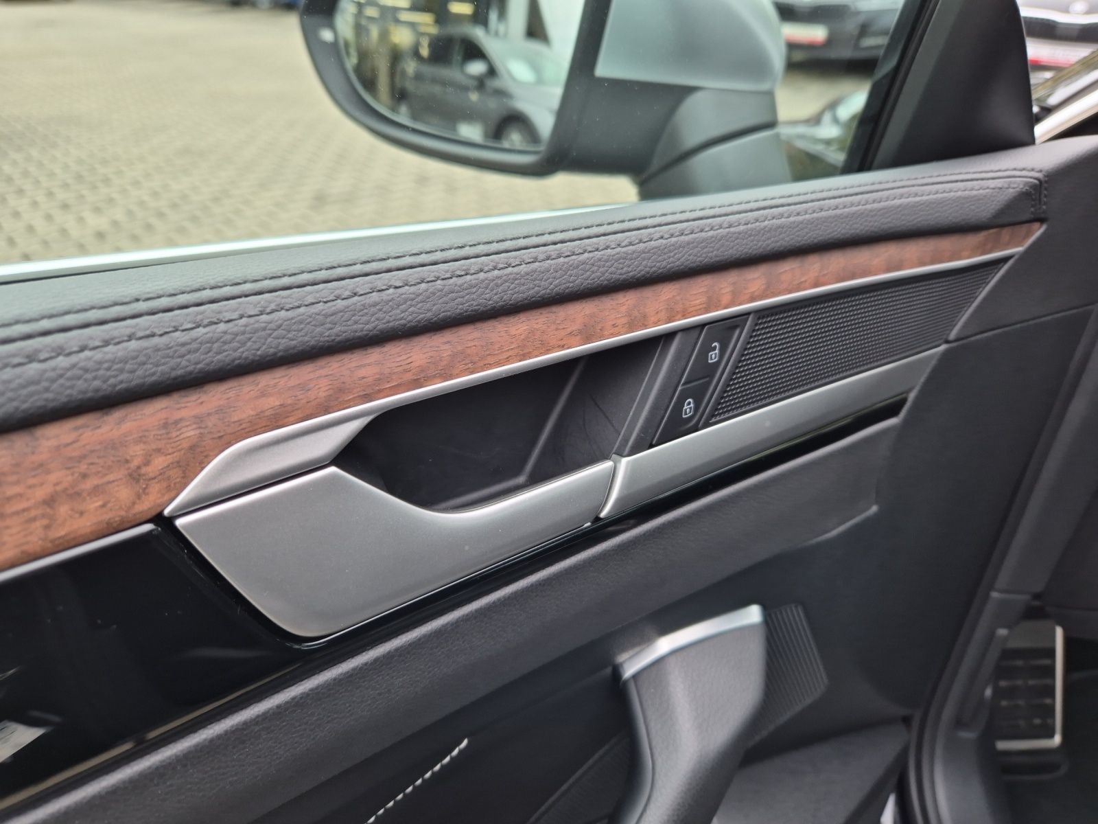 Fahrzeugabbildung Volkswagen Arteon SB TDI Elegance DSG AHK Keyless ACC Kamer