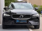 Volvo V60 CROSS COUNTRY B4 D AWD*LEDER*PANORAMA*KAMERA - Volvo: Country