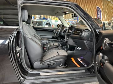 MINI COOPER *ACC*PDC*NAVI*LED*ScheckHeft*