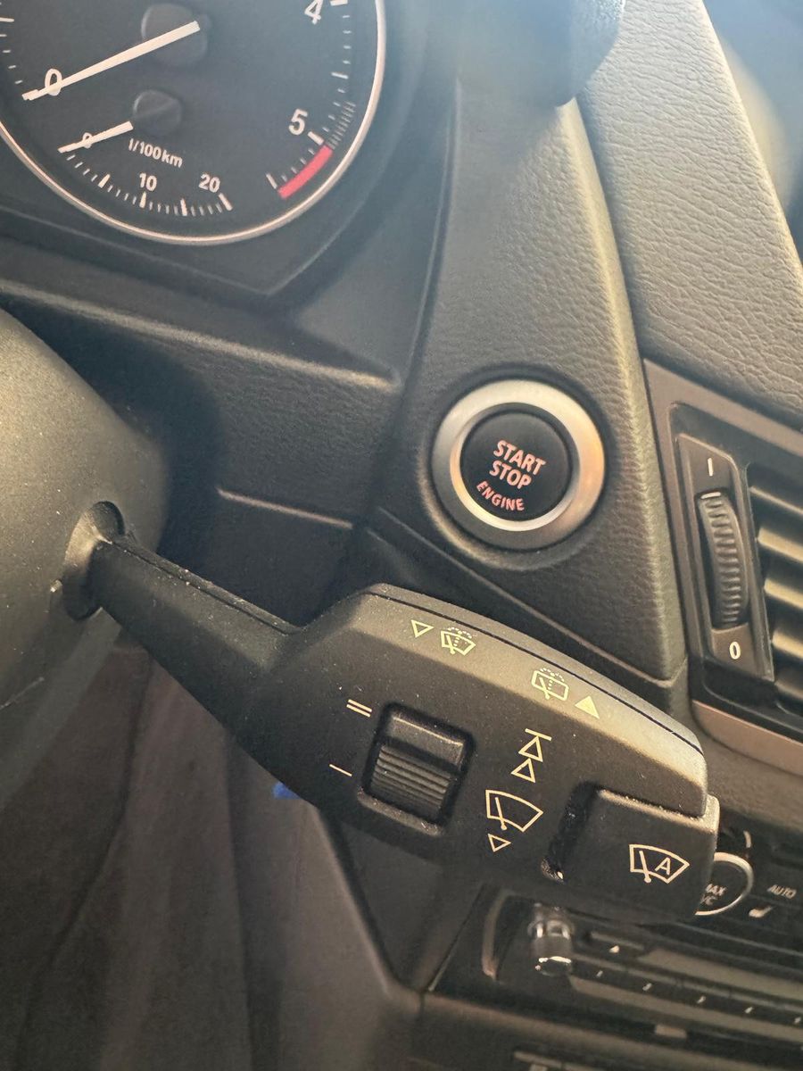 Fahrzeugabbildung BMW X1 18 d xDrive /NAVI/XENON/ALLRAD/GARANTIE