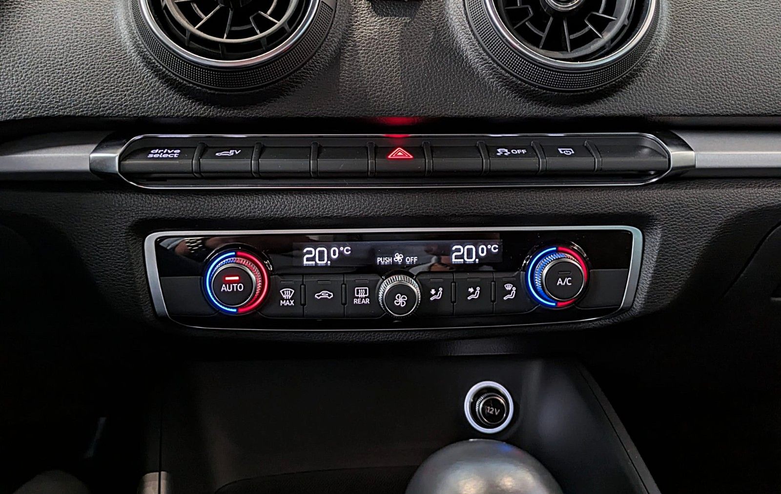 Fahrzeugabbildung Audi A3 Sportback 40 e-tron *VIRTUAL*NAVI*B&O*ACC*LED