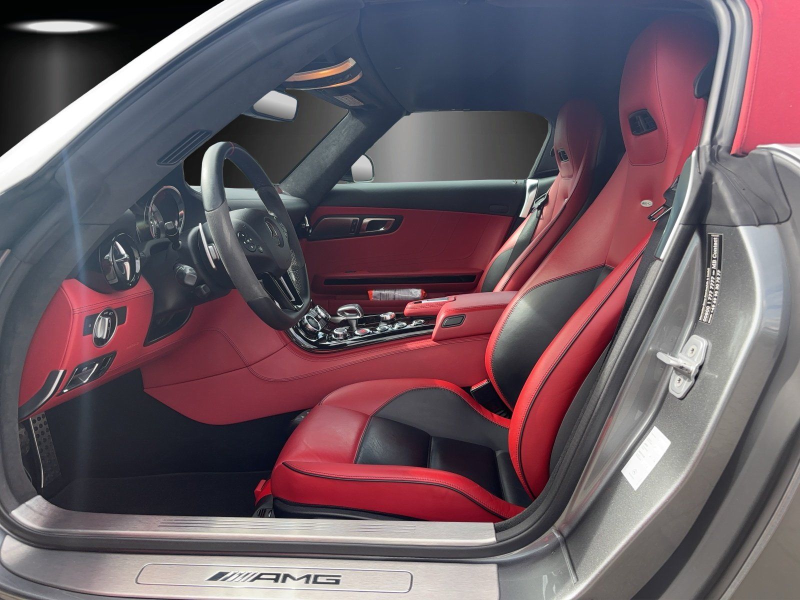 Fahrzeugabbildung Mercedes-Benz SLS AMG GT Roadster deutsches Auto MB-Scheckheft