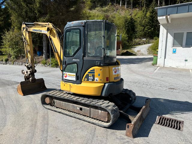 Komatsu PC45