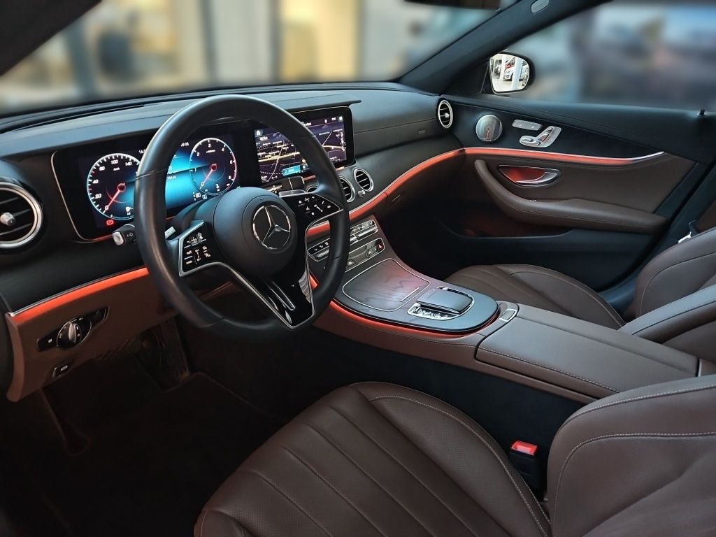 Fahrzeugabbildung Mercedes-Benz E 400 dT 4M AMG AHK HUD Airmatic Sitzklim Massag