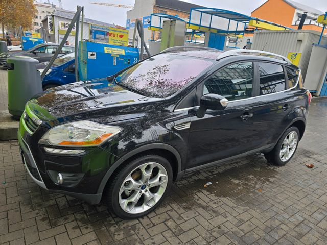 Ford Kuga 2,0 TDCi 4x4 103kW Titanium Titanium