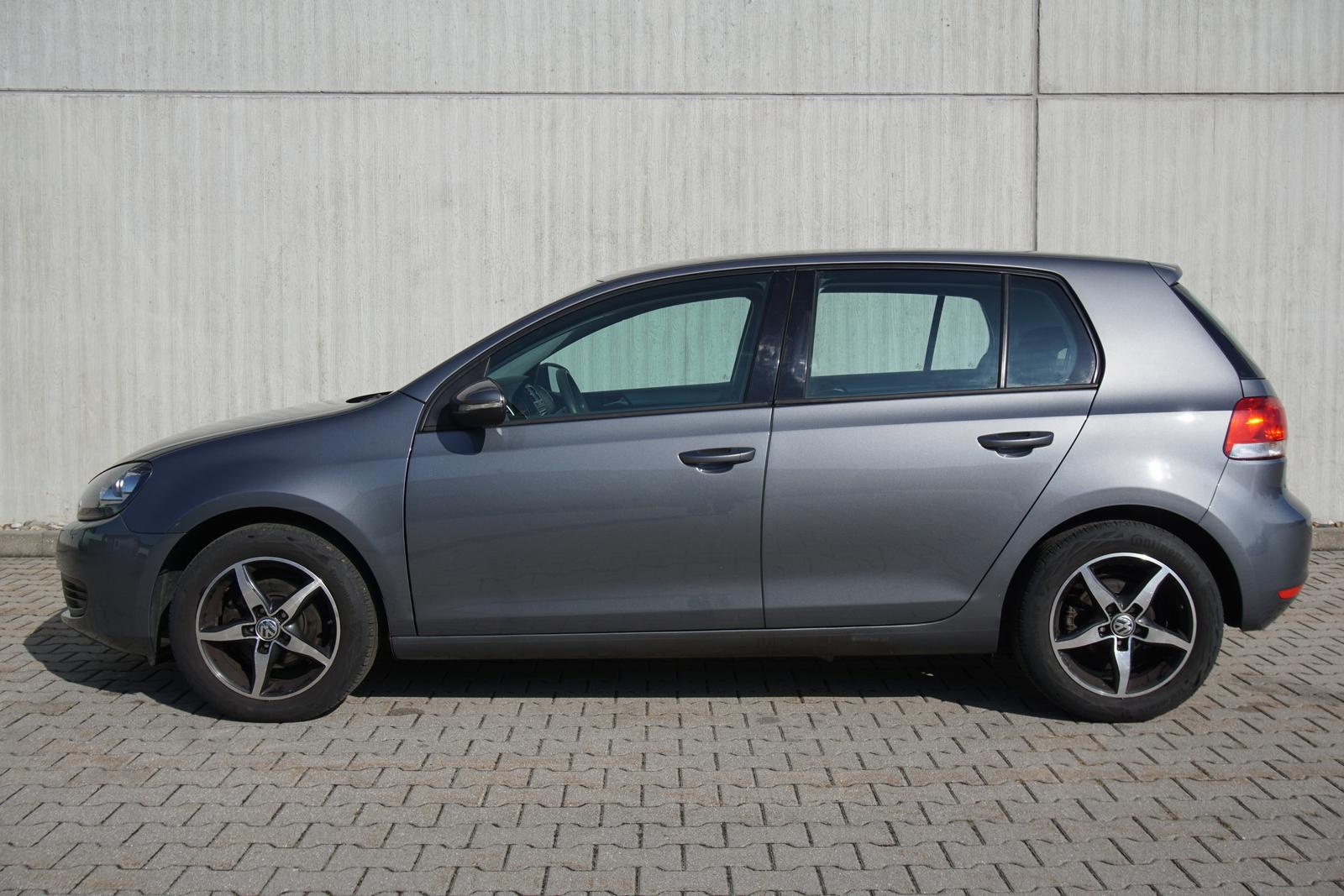 Volkswagen Golf 1.4 16V Trendline SHZ PDC Klima Radio