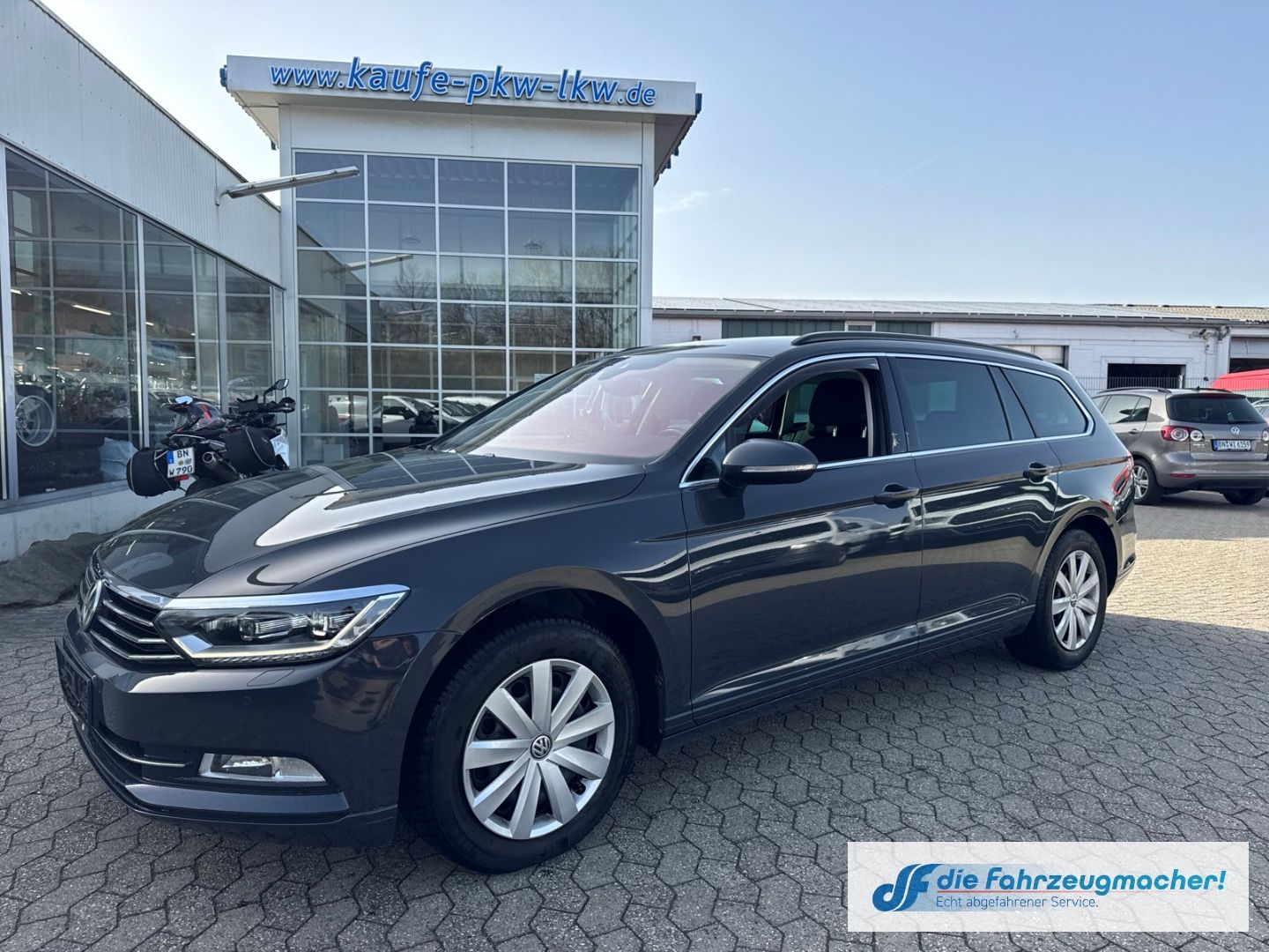 Fahrzeugabbildung Volkswagen Passat Variant Comfortline Start-Stopp *EXPORT