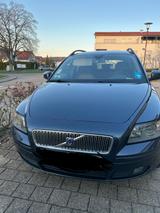 Volvo V50 2.0D Summum m. Diesel-Rußpartikelfilter ... - Volvo V50: Summum