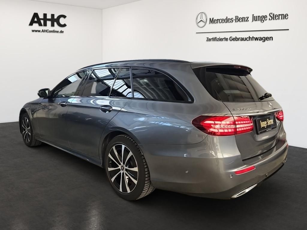 Fahrzeugabbildung Mercedes-Benz E 300 de T AMG Pano Night ACC LED Ambiente DAB