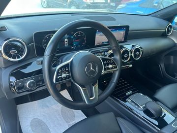 Mercedes A 180 - 11