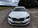 Skoda Superb 2.0 TDI SCR 140kW DSG Style Combi Style - Skoda Superb: 140