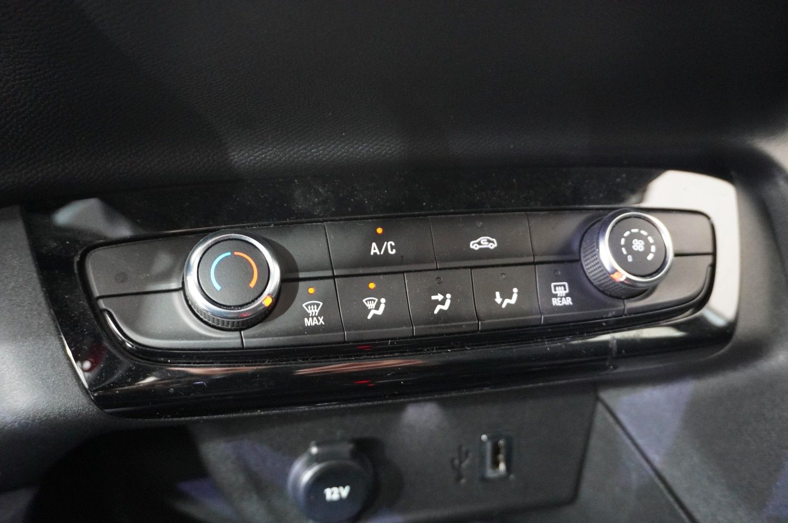 Fahrzeugabbildung Opel Corsa F 1.2T ELEGANCE NAVI/LED/VIRT/KAMERA/DAB+