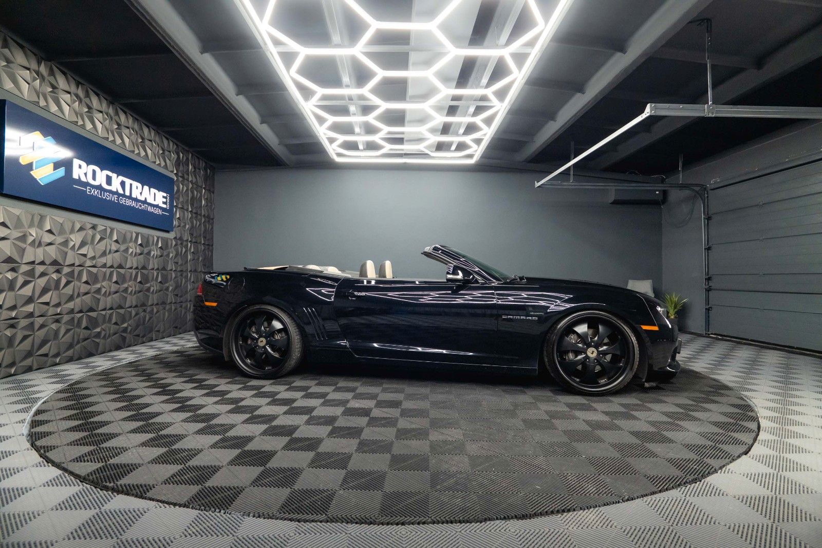 Fahrzeugabbildung Chevrolet Camaro 6.2 V8 | Deutsche EZ | Unfallfrei | Xenon