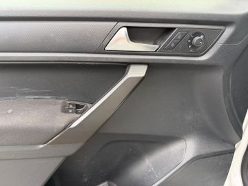 Volkswagen Caddy - 10