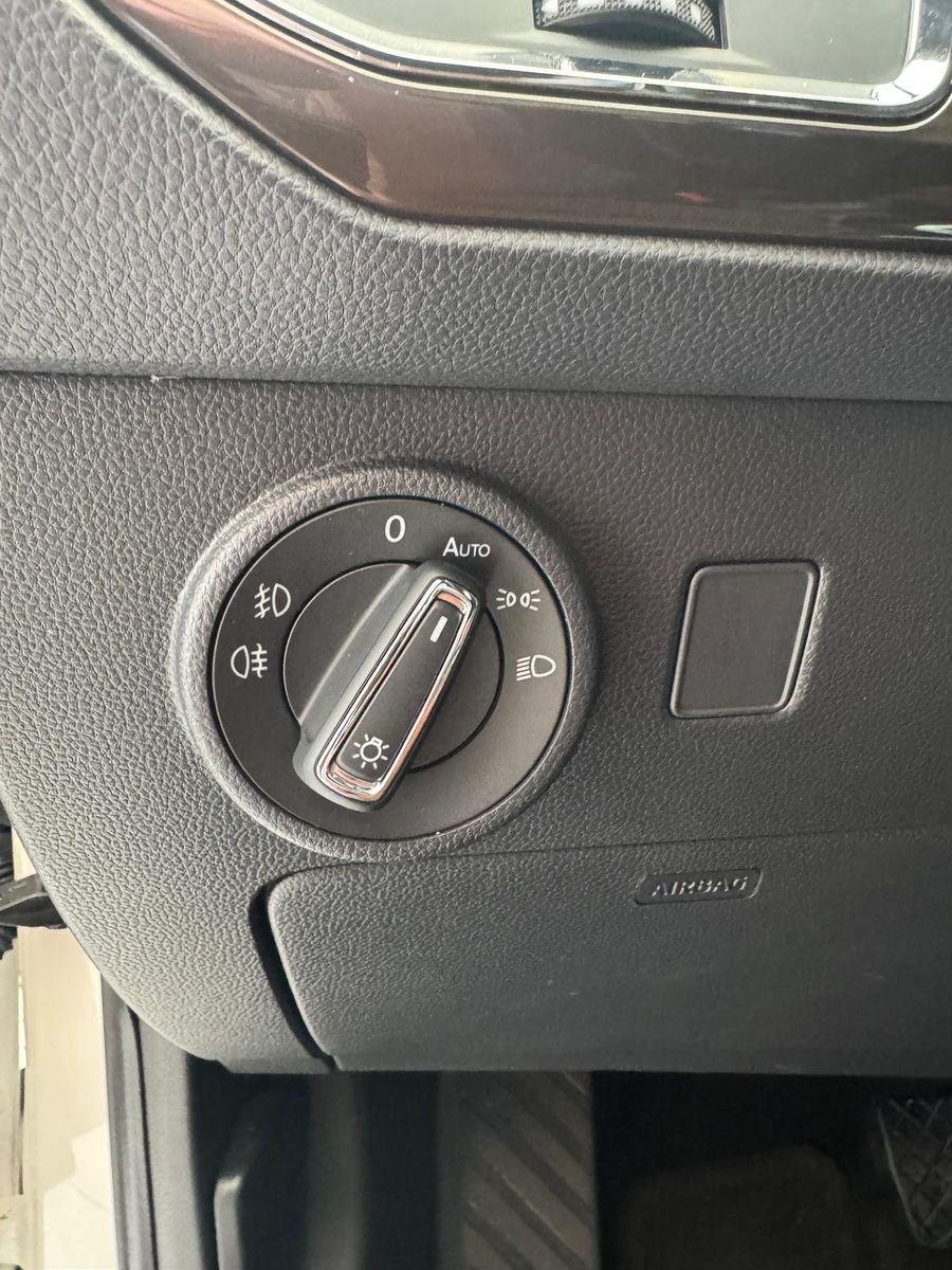 Fahrzeugabbildung SEAT Ateca Xcellence 4Drive/NAVI/KLIMA/LED
