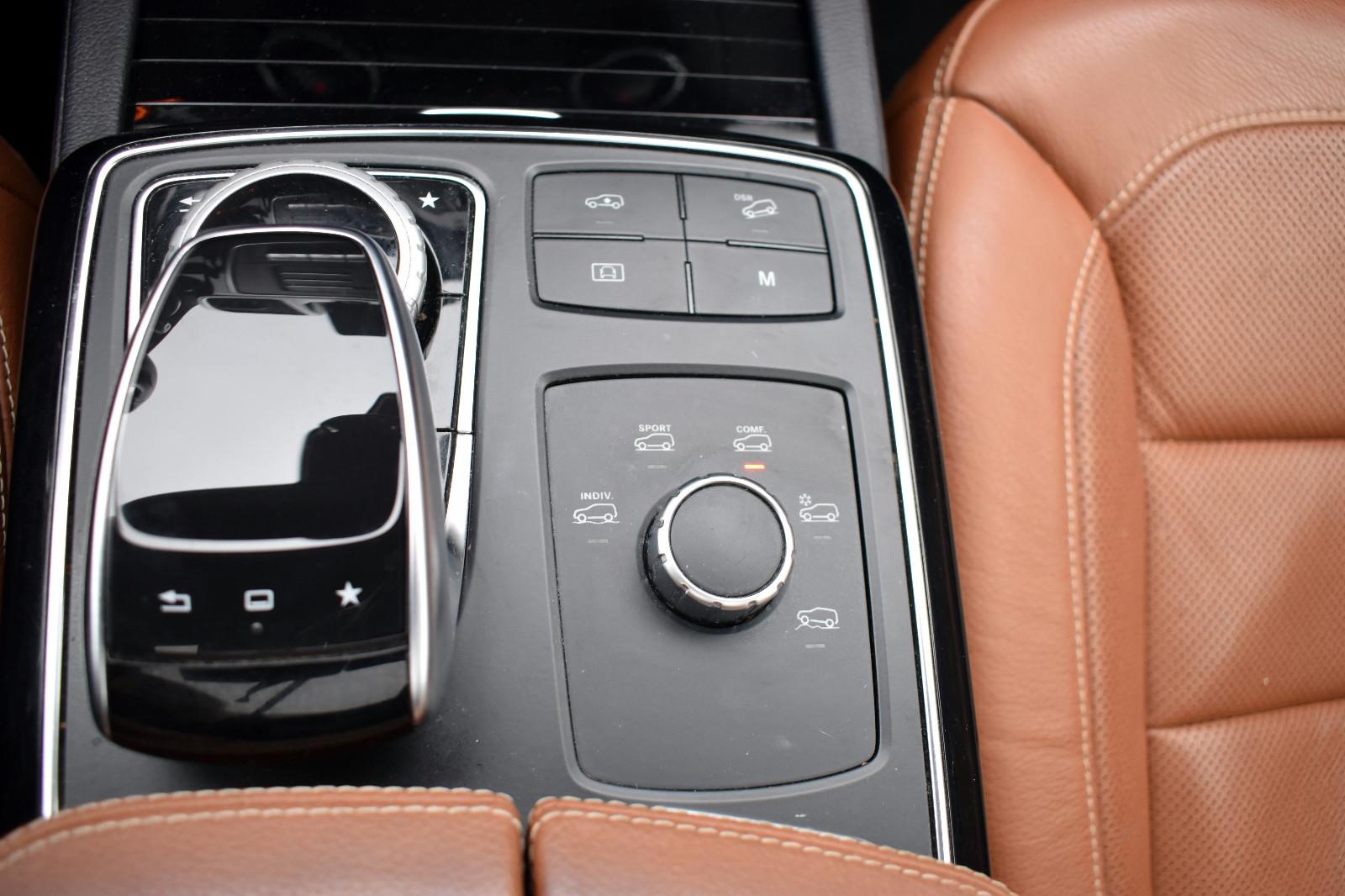 Mercedes-Benz GLE350 d 4Matic*AMG*Pano* Massage*AHK* LED*Voll*