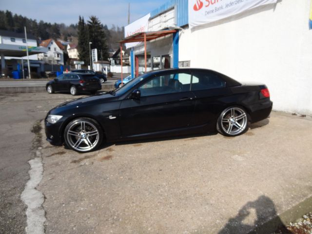 Fahrzeugabbildung BMW 325i/M-Paket/Xenon/Leder/2.Hd/Navi/19-Zoll/VollS