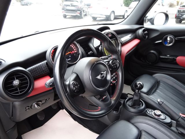 Fahrzeugabbildung MINI Cabrio Cooper S/1.Hd/Leder/Navi/PDC/51TKM/